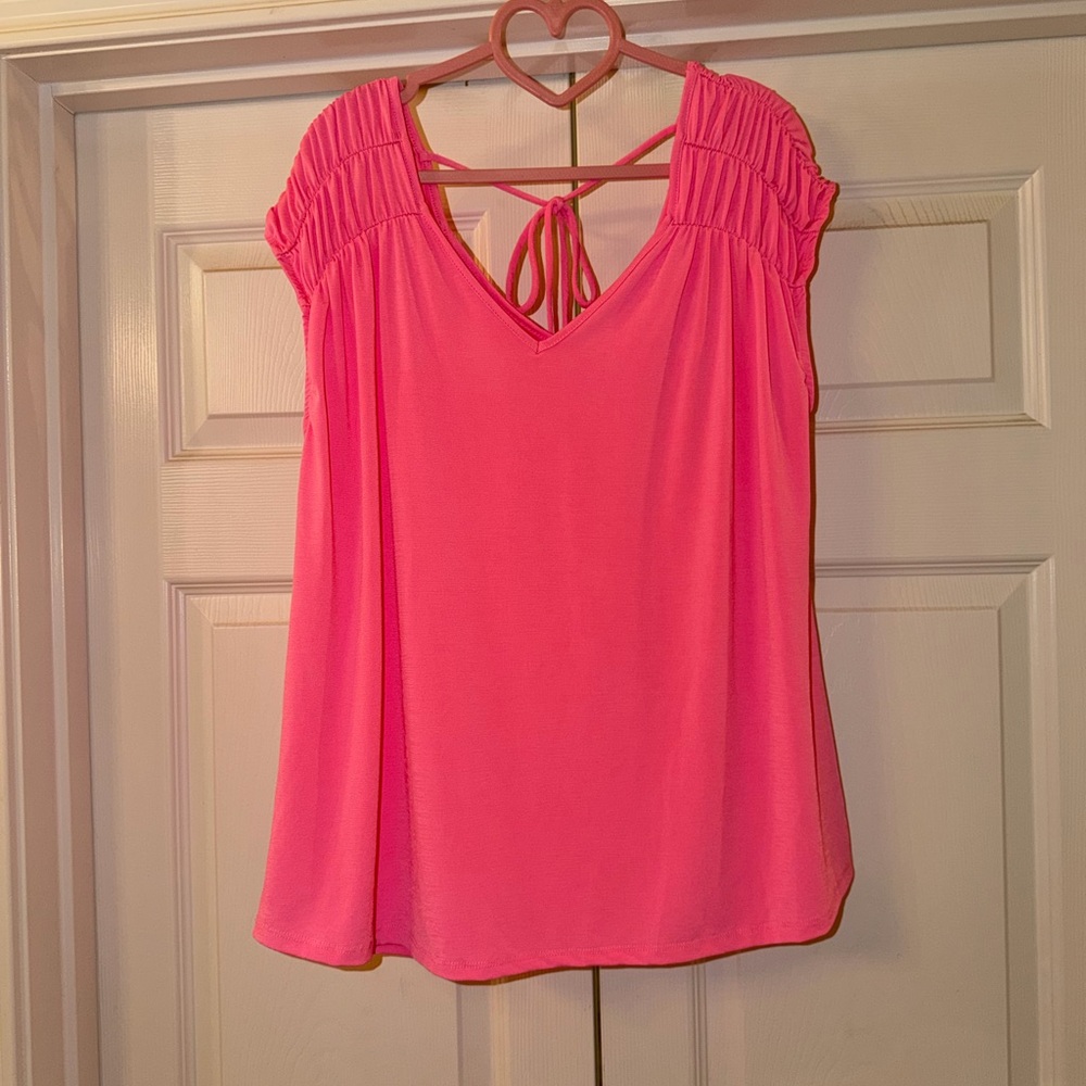 Women’s Pink V-Neck Short Sleeve Blouse